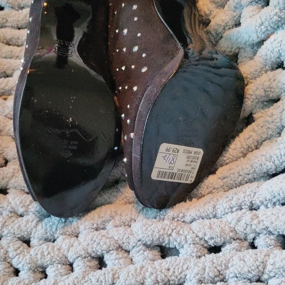 Booties - Picture 3 of 4
